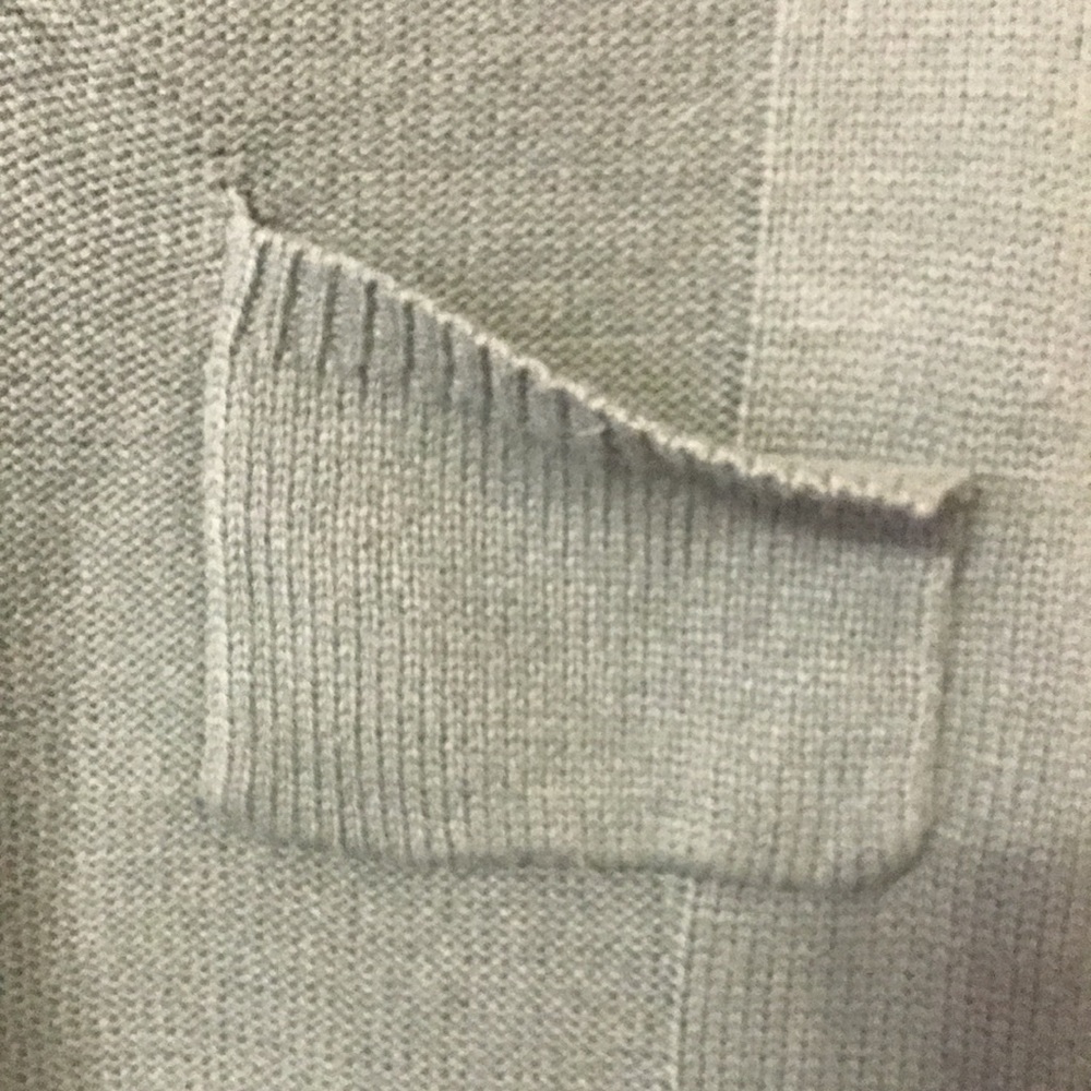 Zaful Green V-Neck Sweater - Picture 3 of 5